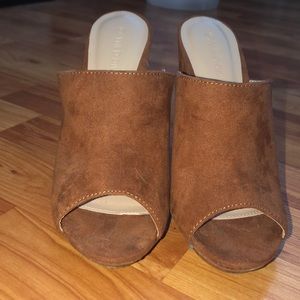 Camel Mules
